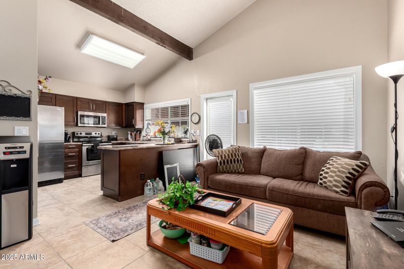 3237 W Angela Dr, Phoenix, AZ 85053
