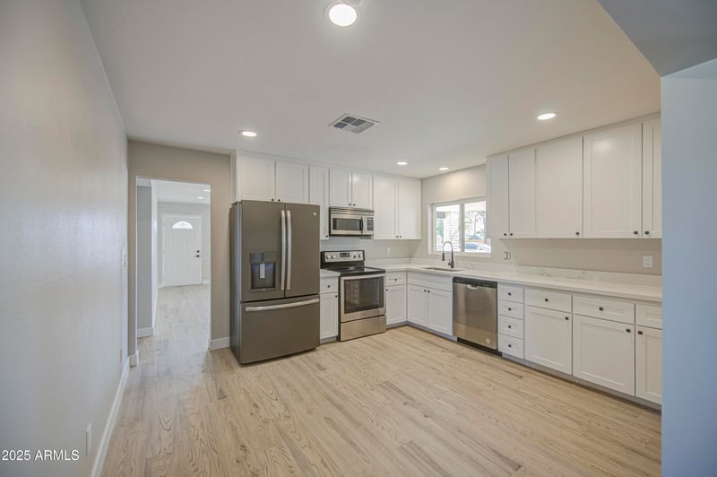 3238 Altadena Ave, Phoenix, AZ 85029