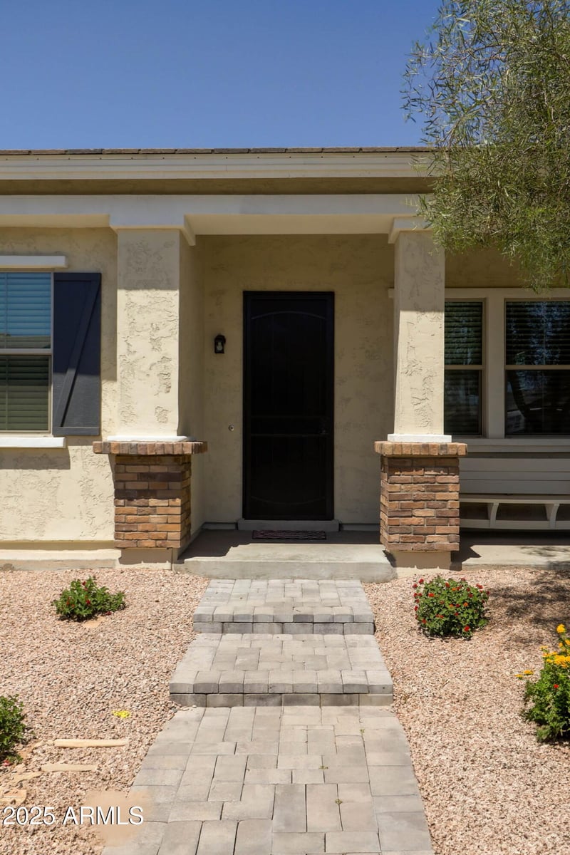 324 56th Pl, Mesa, AZ 85205