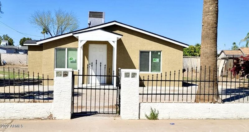 324 E Kinderman Dr, Avondale, AZ 85323