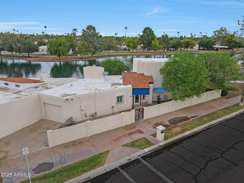 324 Laguna Royale Dr, Litchfield Park, AZ 85340