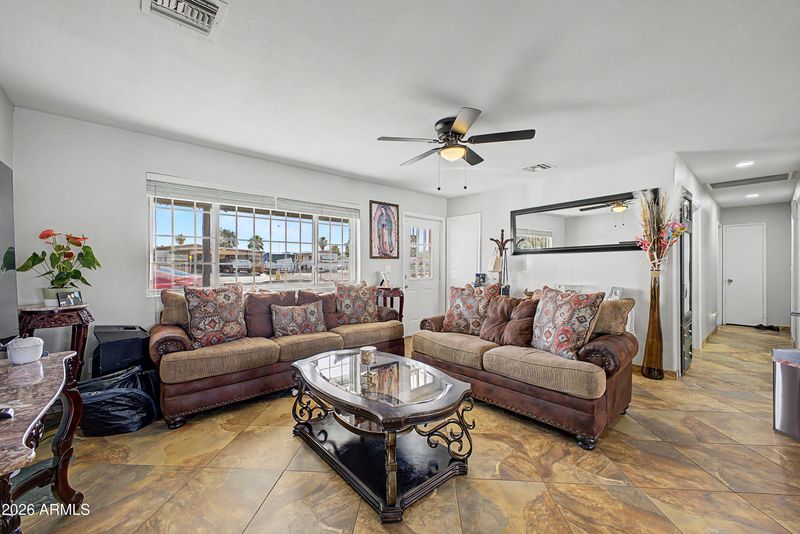 324 N 88th St, Mesa, AZ 85207