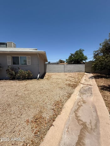 324 Riviera Dr, Tempe, AZ 85282