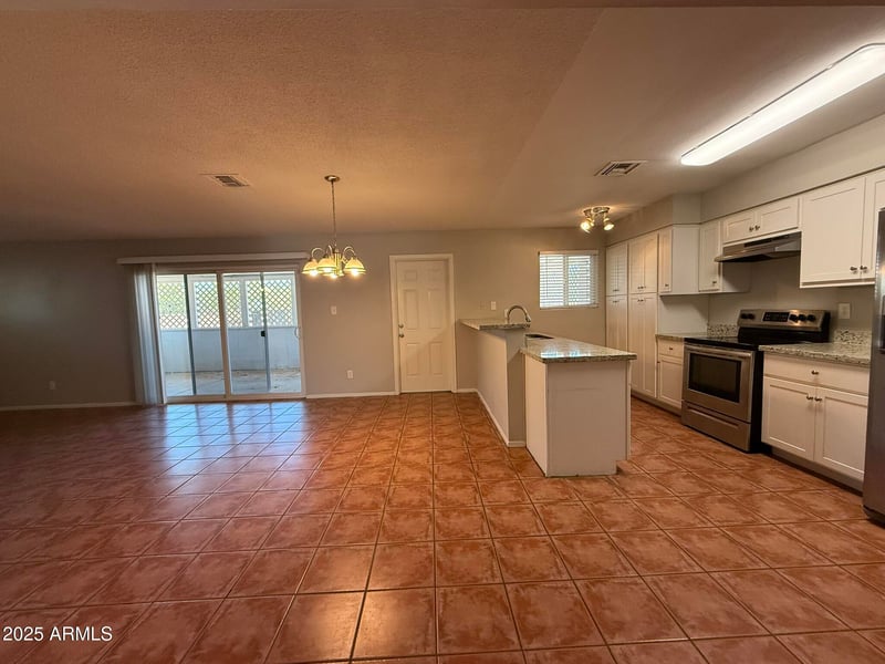 324 Riviera Dr, Tempe, AZ 85282