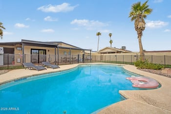 324 Santa Cruz Dr, Tempe, AZ 85282