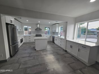 3241 27th Pl, Phoenix, AZ 85016