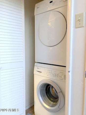 3242 Camelback Rd #104, Phoenix, AZ 85018