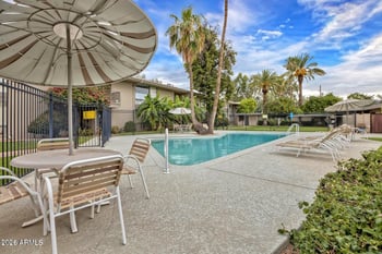 3242 Camelback Rd #207, Phoenix, AZ 85018
