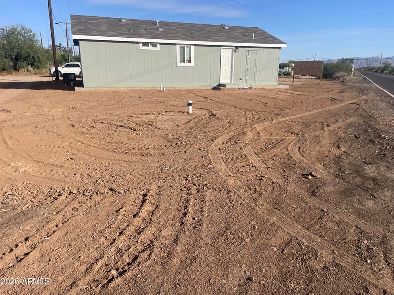 32424 Pine St, Wittmann, AZ 85361