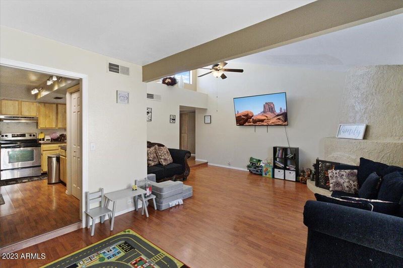 3243 N 38th St #10, Phoenix, AZ 85018