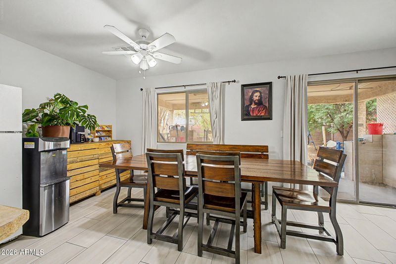 3243 W Jessica Ln, Phoenix, AZ 85041
