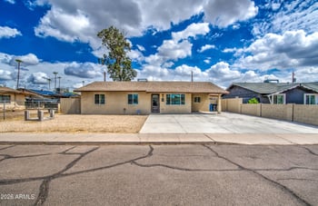 3245 N 43rd Ave N, Phoenix, AZ 85031