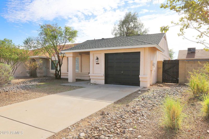 3245 W Mohawk Ln, Phoenix, AZ 85027