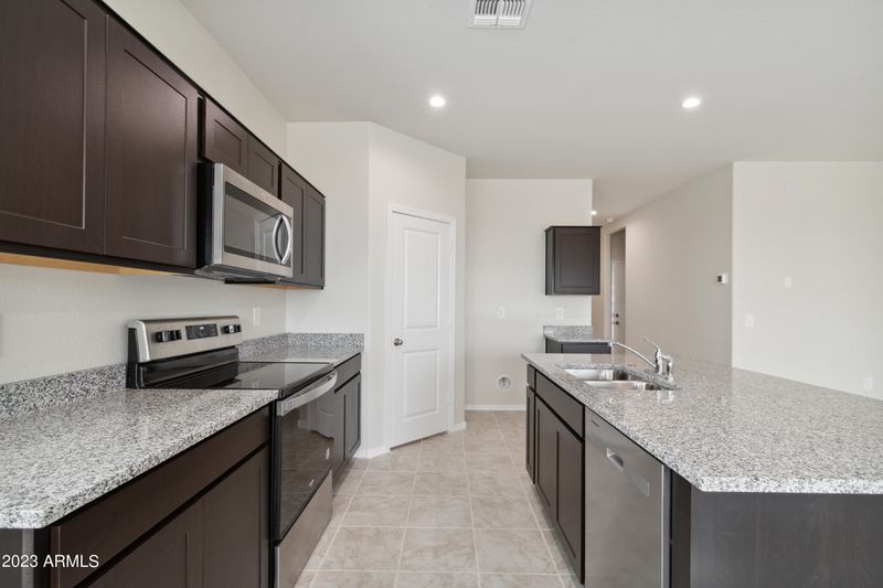 3245 W Sable Ave, Apache Junction, AZ 85120