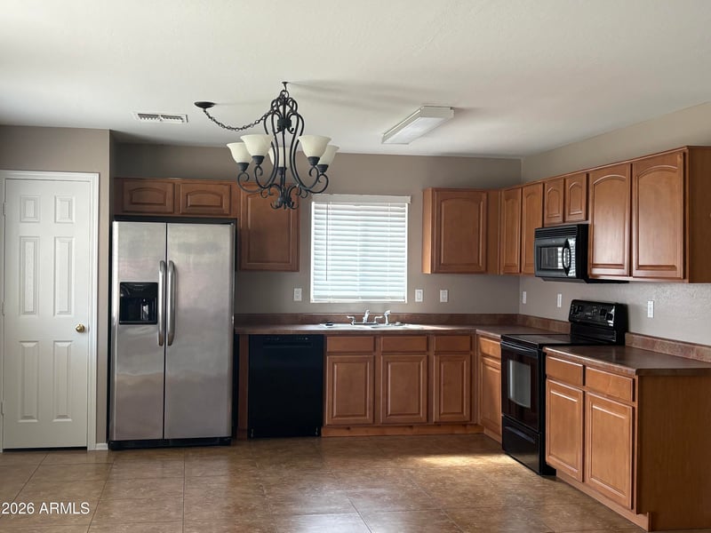 3245 W Santa Cruz Ave W, San Tan Valley, AZ 85144