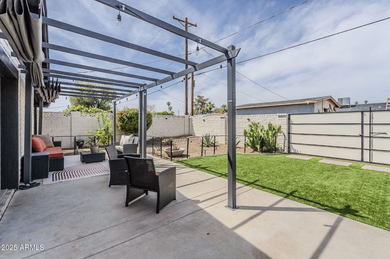 3246 E Palm Ln, Phoenix, AZ 85008