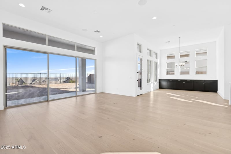 32467 135th Dr, Peoria, AZ 85383