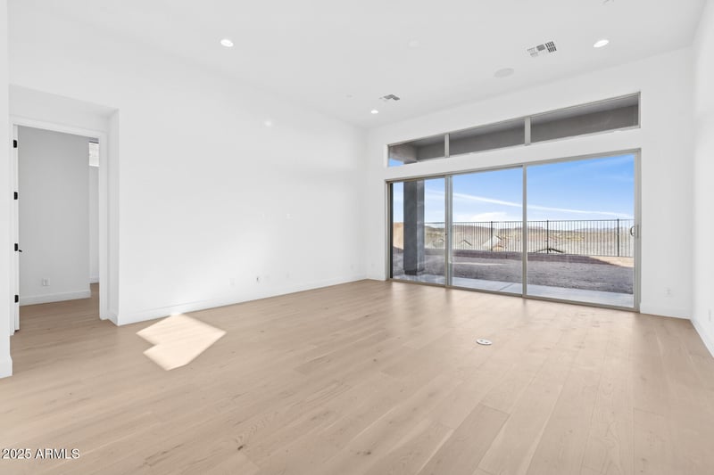 32467 135th Dr, Peoria, AZ 85383