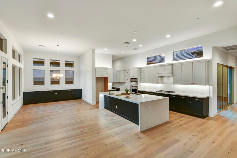 32467 135th Dr, Peoria, AZ 85383