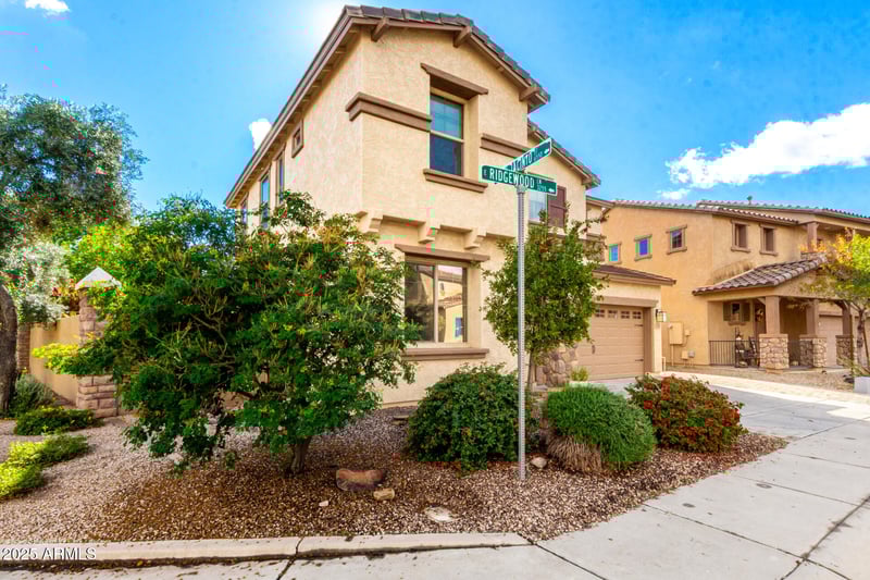 3247 Ridgewood Ln, Gilbert, AZ 85298