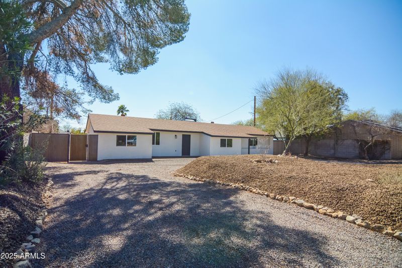 3249 E Sunnyside Ln, Phoenix, AZ 85032
