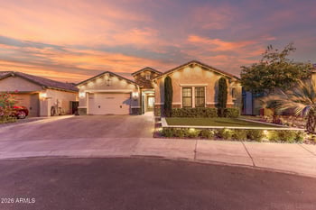 3249 Nightingale Ln, Gilbert, AZ 85298