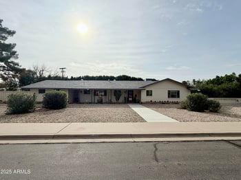 325 Fraser Dr, Mesa, AZ 85203