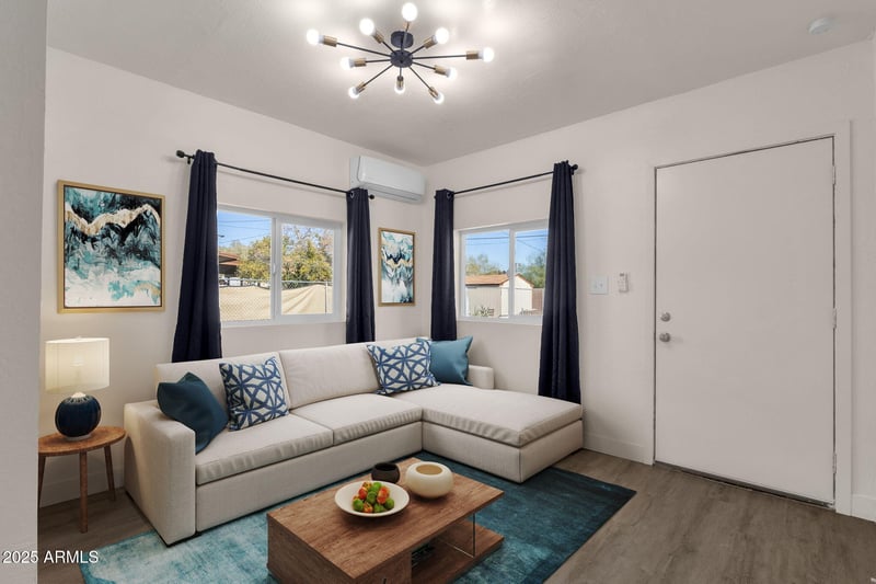325 N 17th Dr, Phoenix, AZ 85007