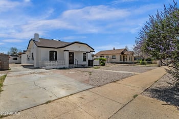 325 N 18th Dr, Phoenix, AZ 85007