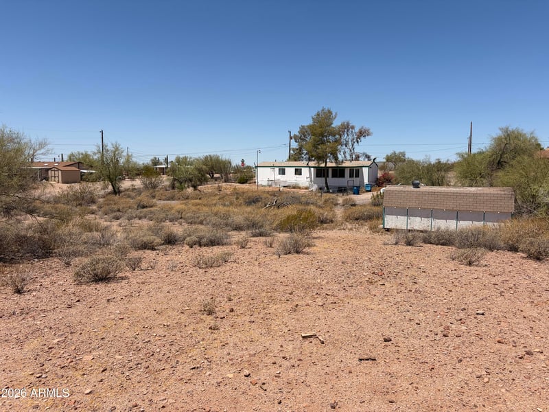 325 Hilton Rd, Apache Junction, AZ 85119