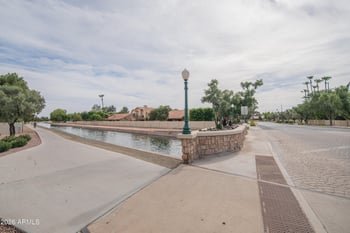 325 La Arboleta Dr, Gilbert, AZ 85234