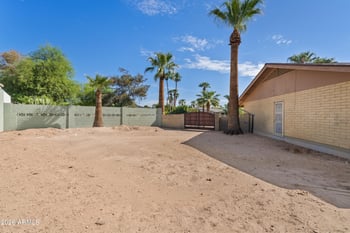 325 W Alegre Dr, Litchfield Park, AZ 85340