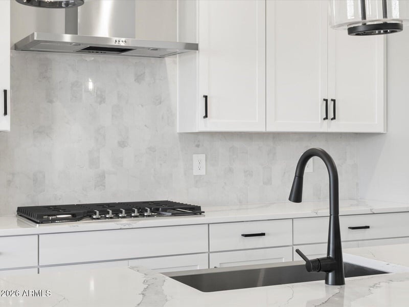 325 W Rock Needle Trl, Apache Junction, AZ 85120