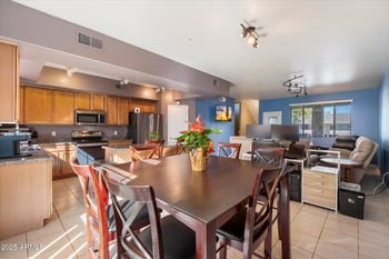 3250 Greenway Rd #151, Phoenix, AZ 85053