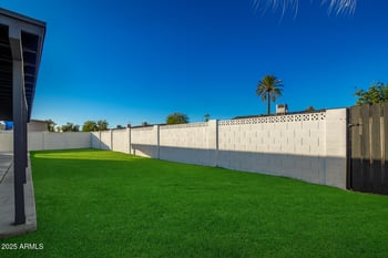 3250 Mercer Ln, Phoenix, AZ 85029