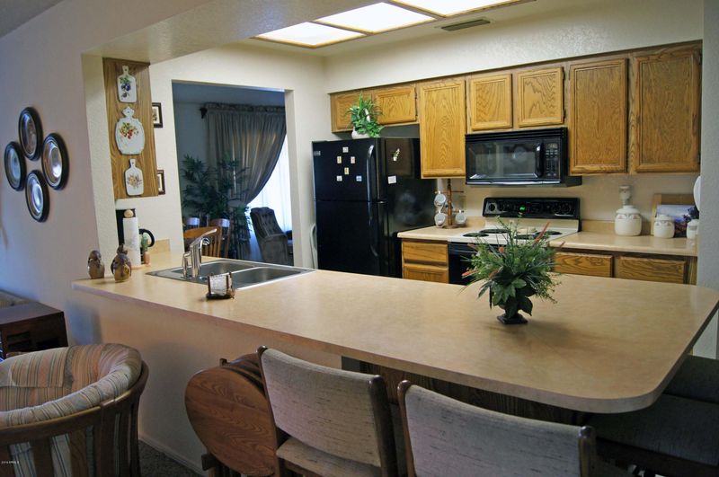 3250 W Campo Bello Dr, Phoenix, AZ 85053