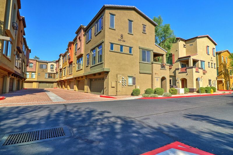 3250 W Greenway Rd #130, Phoenix, AZ 85053