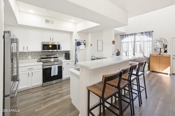 3250 Greenway Rd #162, Phoenix, AZ 85053