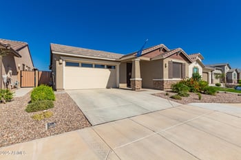 3250 Wild Dr, San Tan Valley, AZ 85143