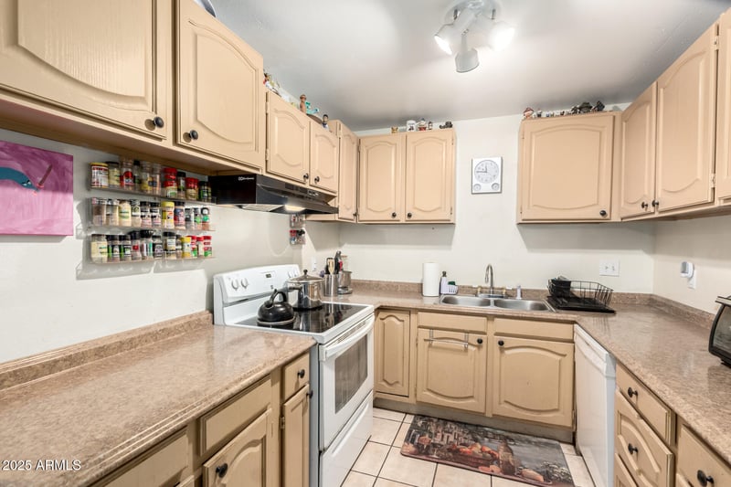 3251 Cortez Ave, Phoenix, AZ 85029