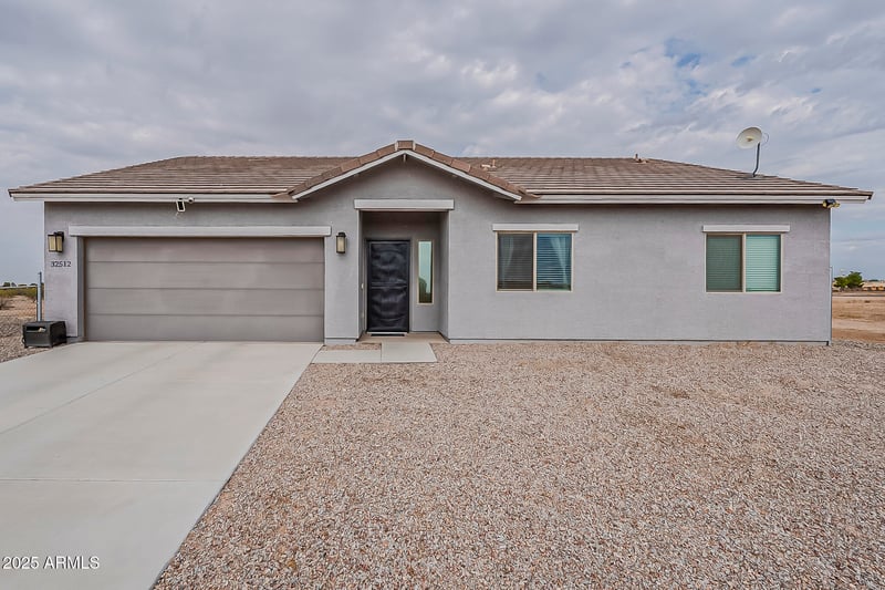 32512 213th Ave, Wittmann, AZ 85361