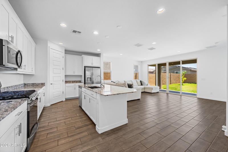 32519 N 21st Ave, Phoenix, AZ 85085