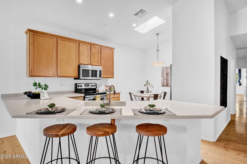 3252 Maldonado Dr, Phoenix, AZ 85042