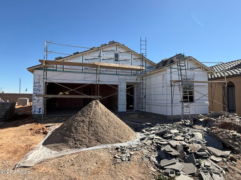 32521 Newby Dr, San Tan Valley, AZ 85143