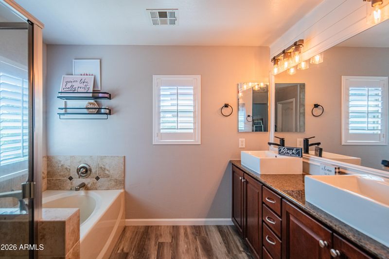 3255 E Milky Way, Gilbert, AZ 85295