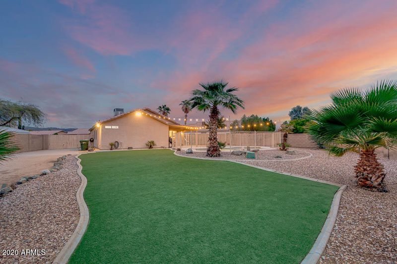 3255 W Lone Cactus Dr, Phoenix, AZ 85027