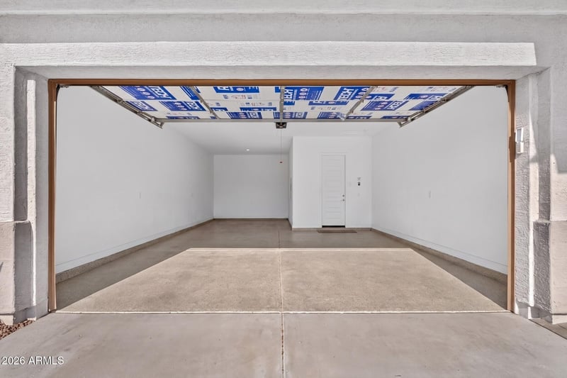 32577 Woodside Dr, San Tan Valley, AZ 85143