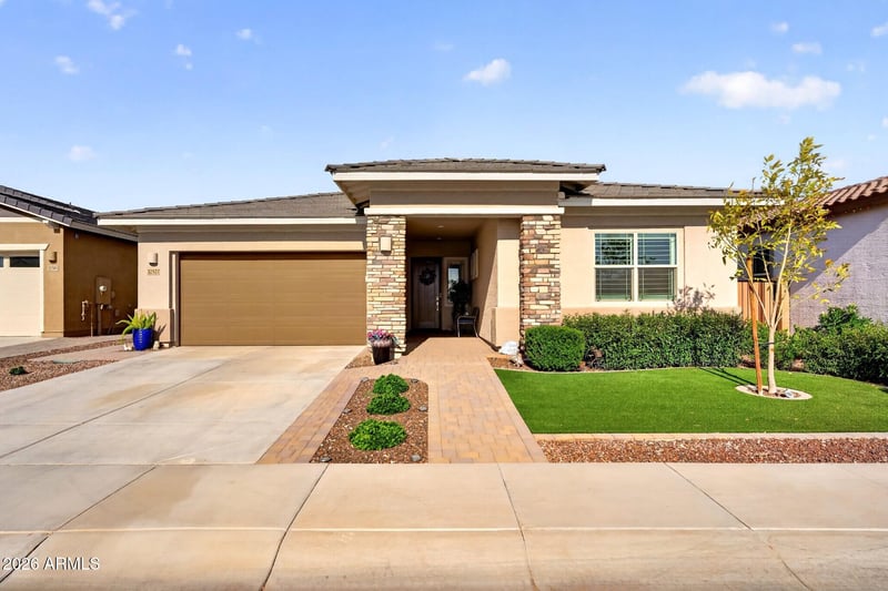 32577 Woodside Dr, San Tan Valley, AZ 85143