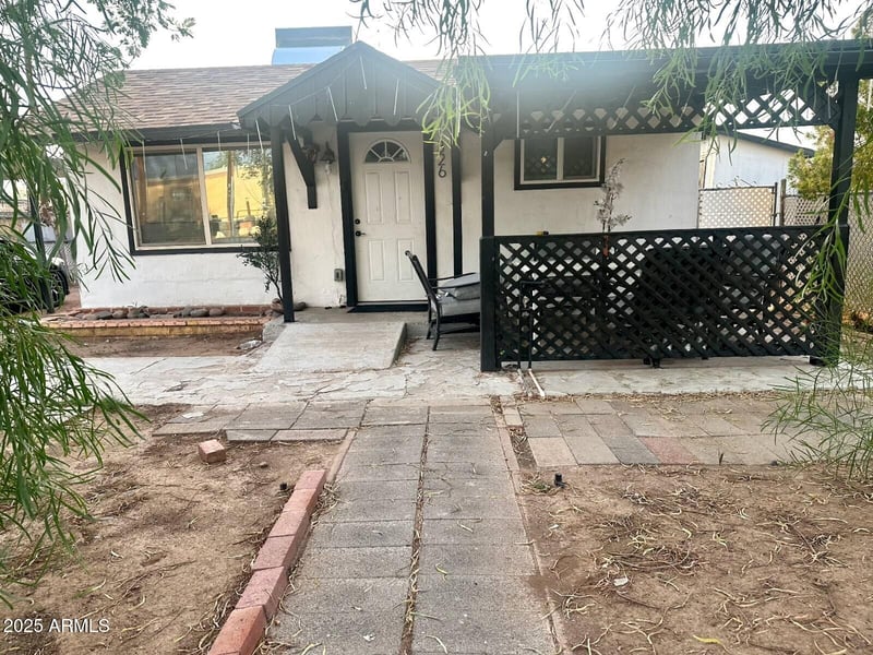 326 39th Dr, Phoenix, AZ 85009