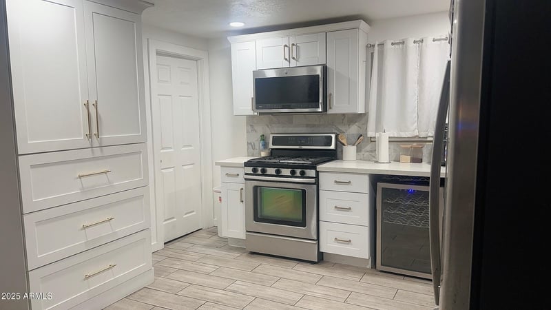 326 39th Dr, Phoenix, AZ 85009